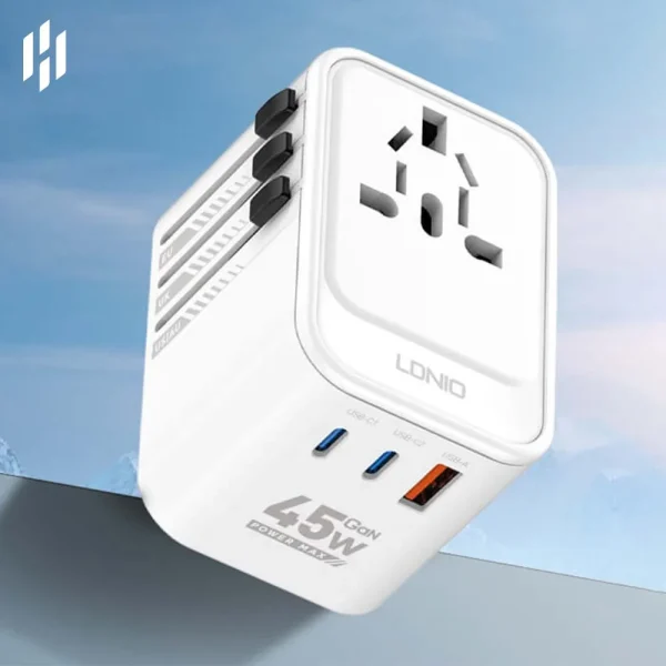 LDNIO Z8 45W GaN Travel Adapter with Compact design